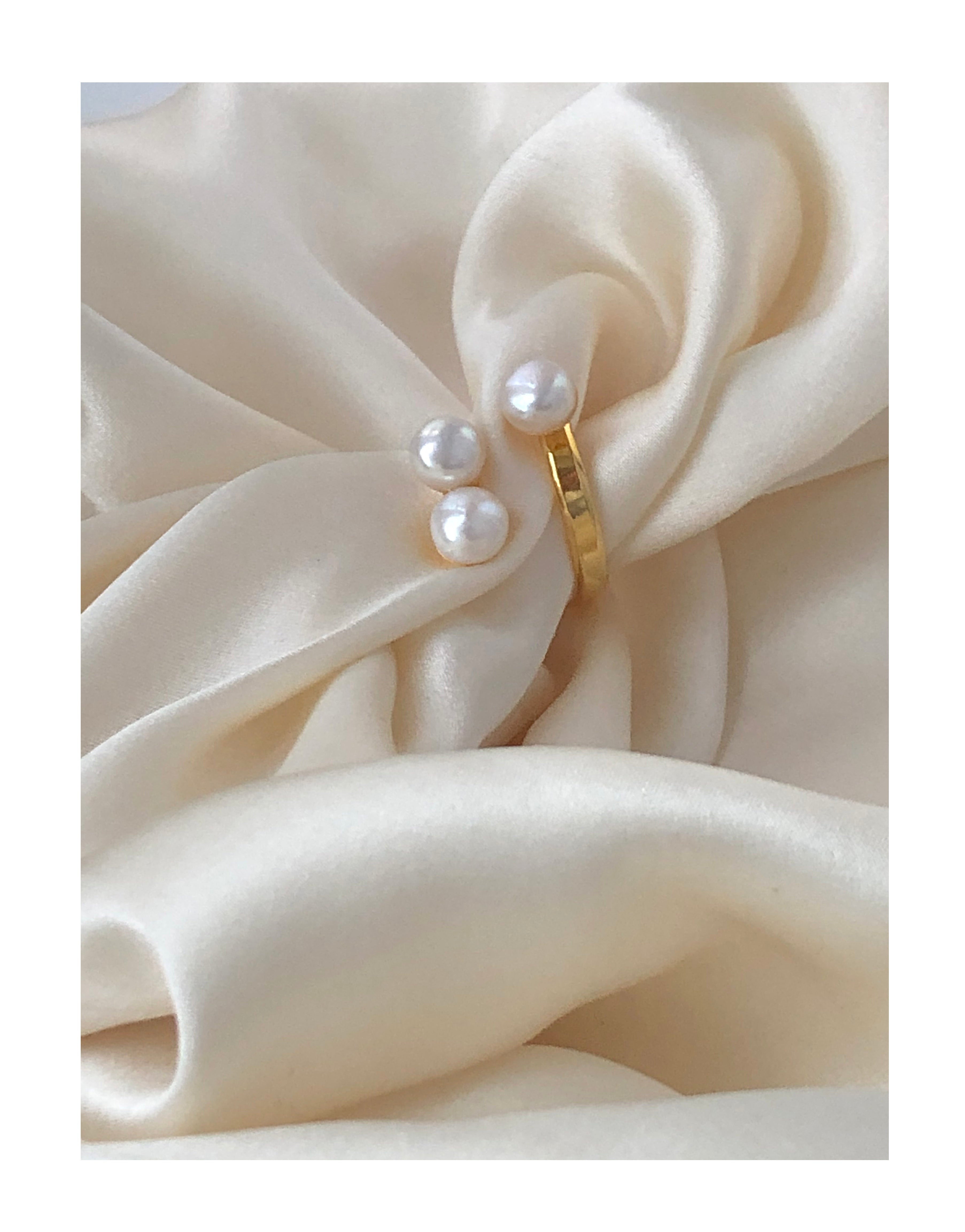 PIERŚCIONEK PERŁOWY TRIPLE PEARL SIMPLE RING