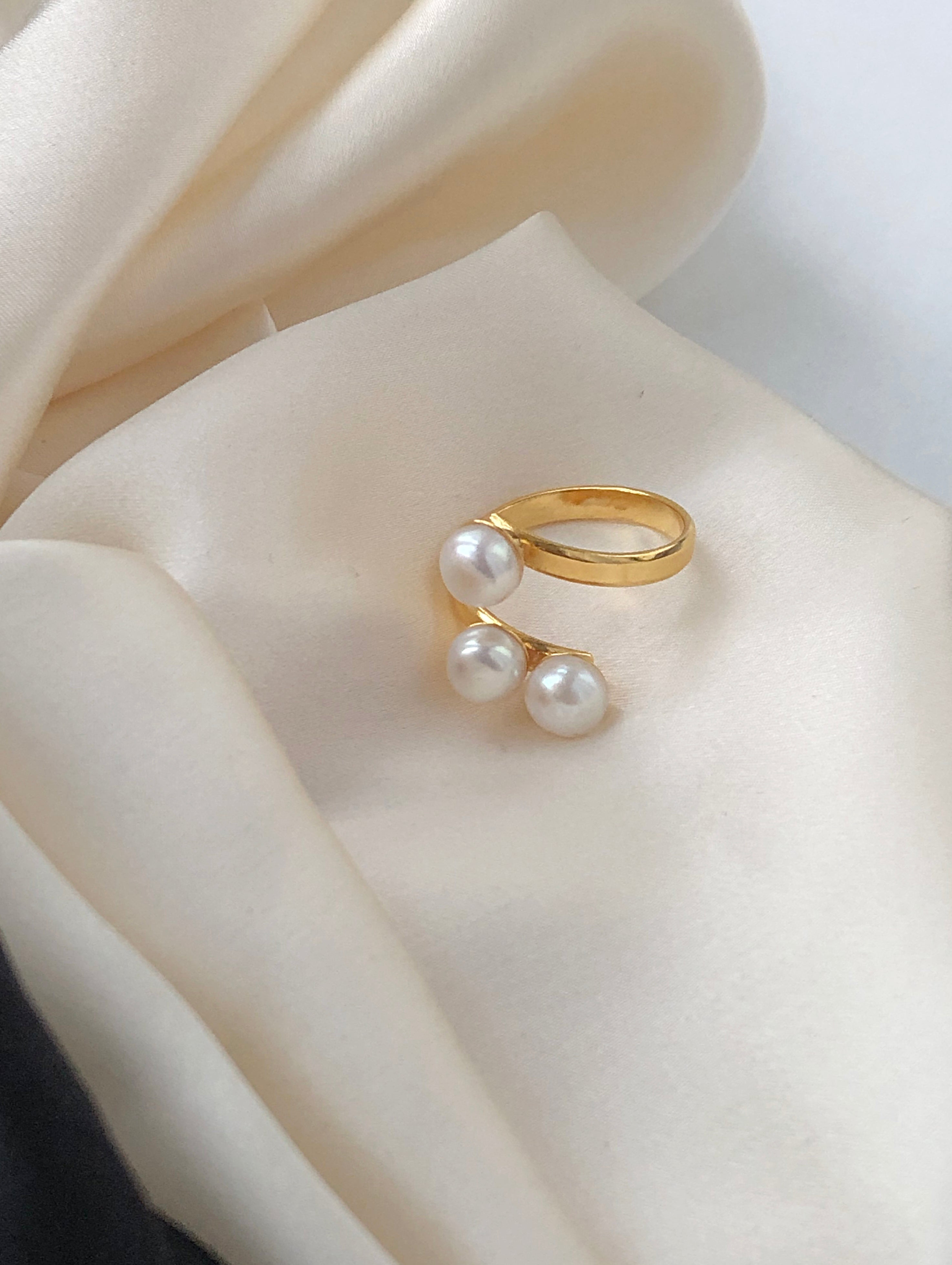 PIERŚCIONEK PERŁOWY TRIPLE PEARL SIMPLE RING