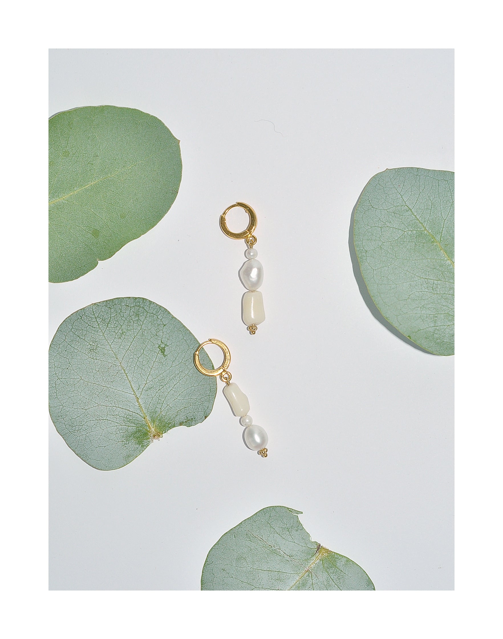 PEARLS & NUDE CORAL EARRINGS