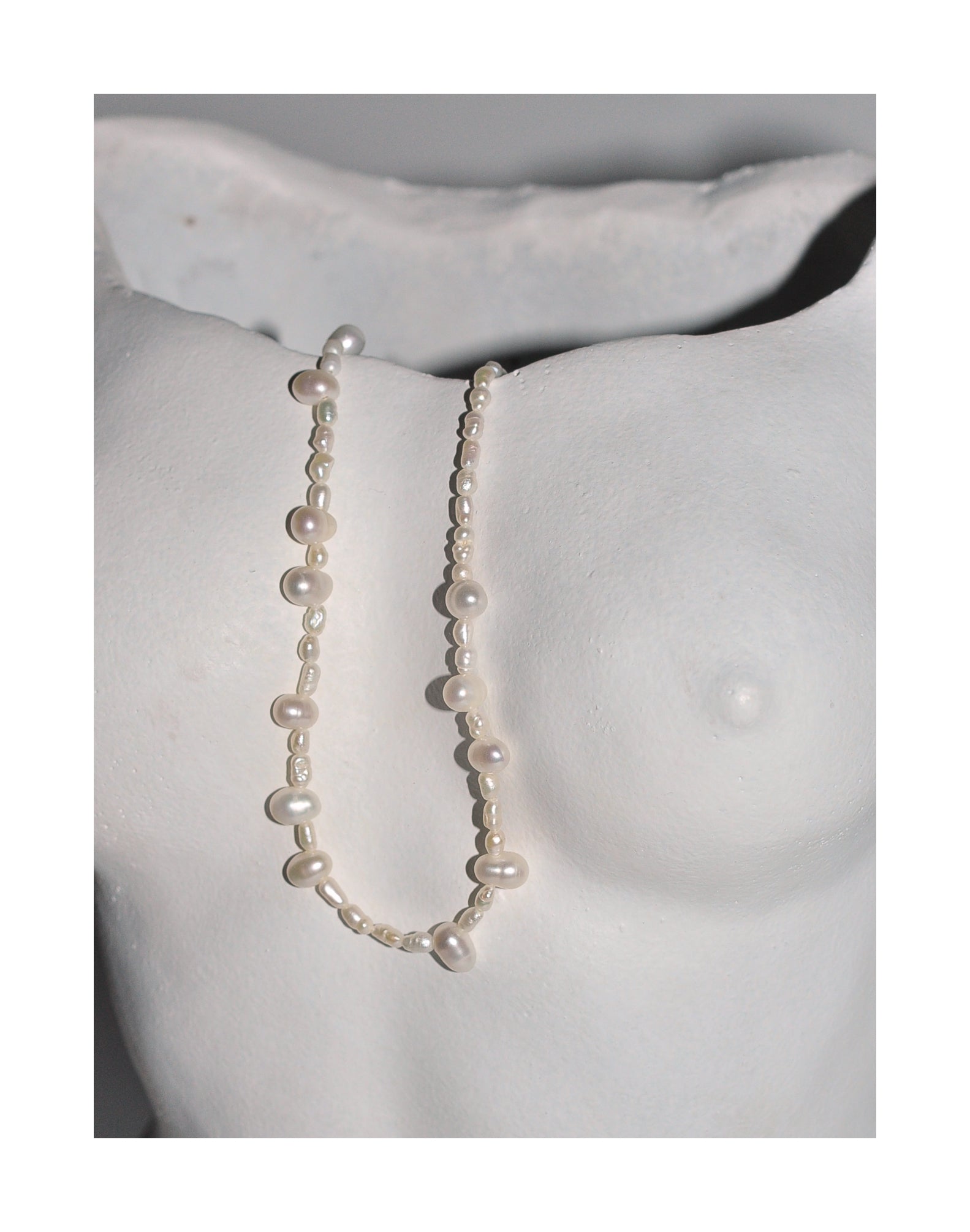 TEAR PEARLS CHOKER
