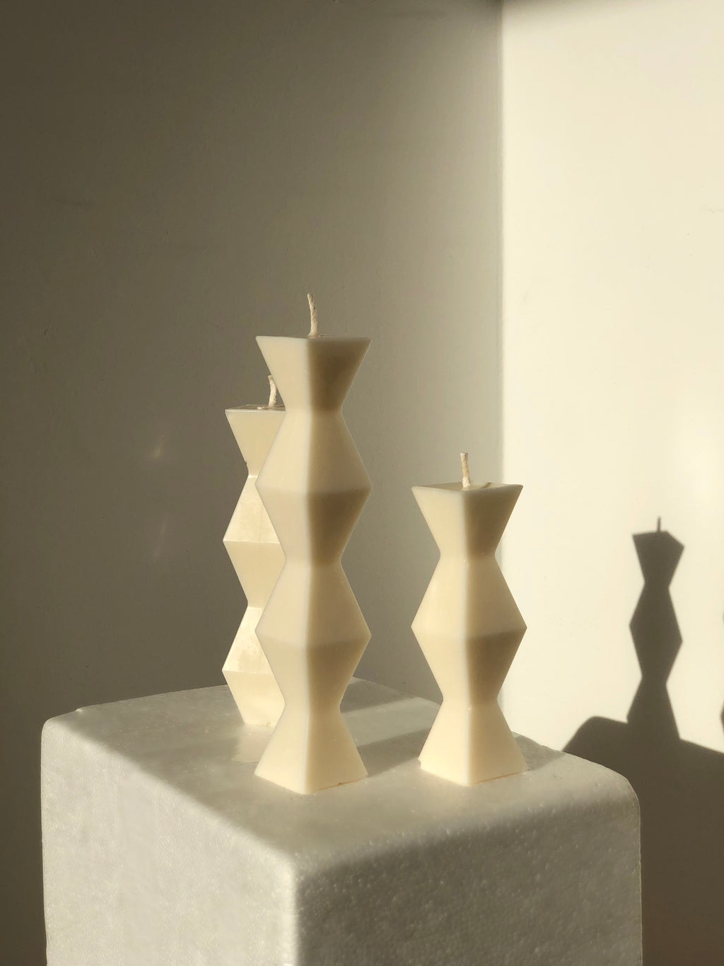 ENDLESS COLUMN | HANDMADE SOY WAX CANDLE