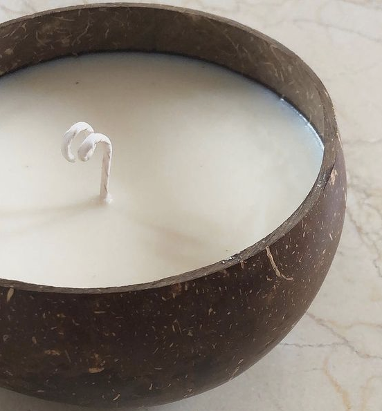 COCONUT SHELL SOY WAX CANDLE