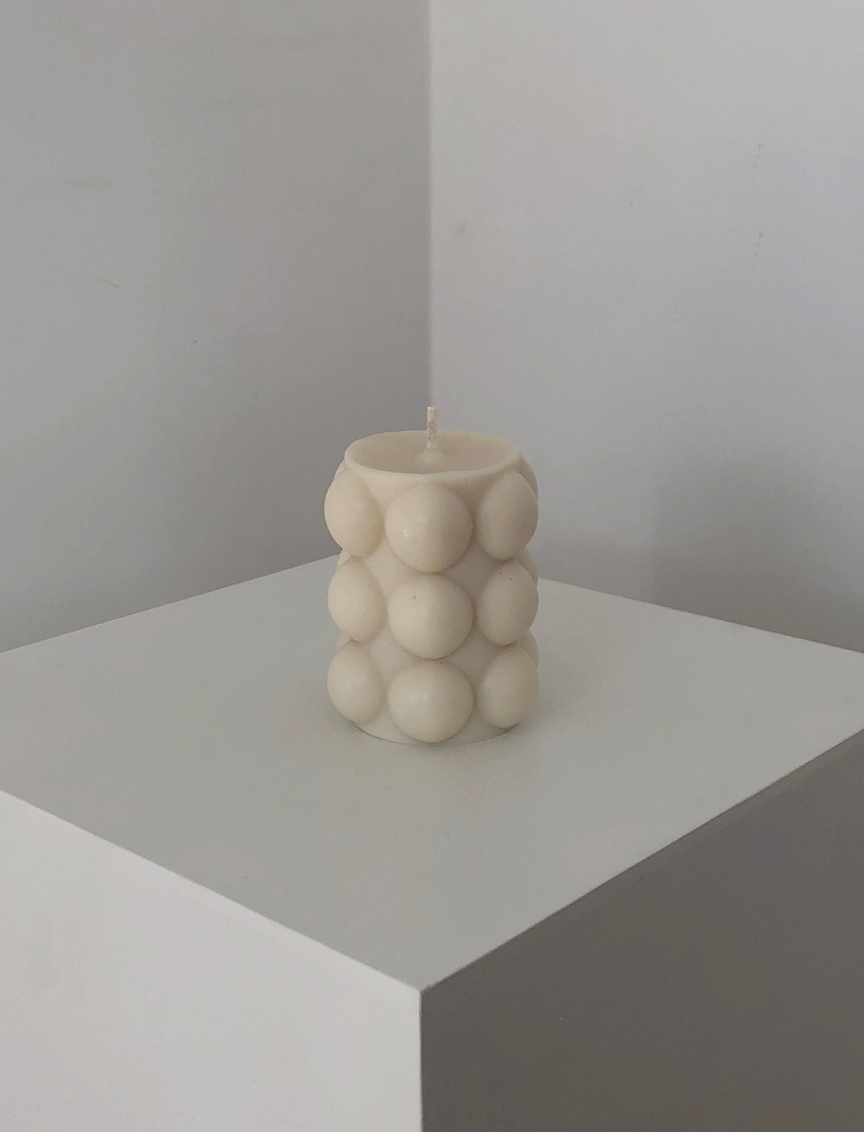 BUBBLE CYLINDRICAL CANDLE