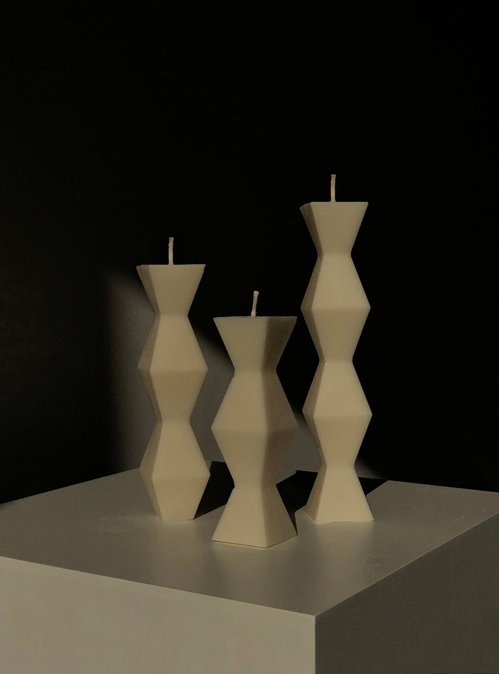 ENDLESS COLUMN | HANDMADE SOY WAX CANDLE