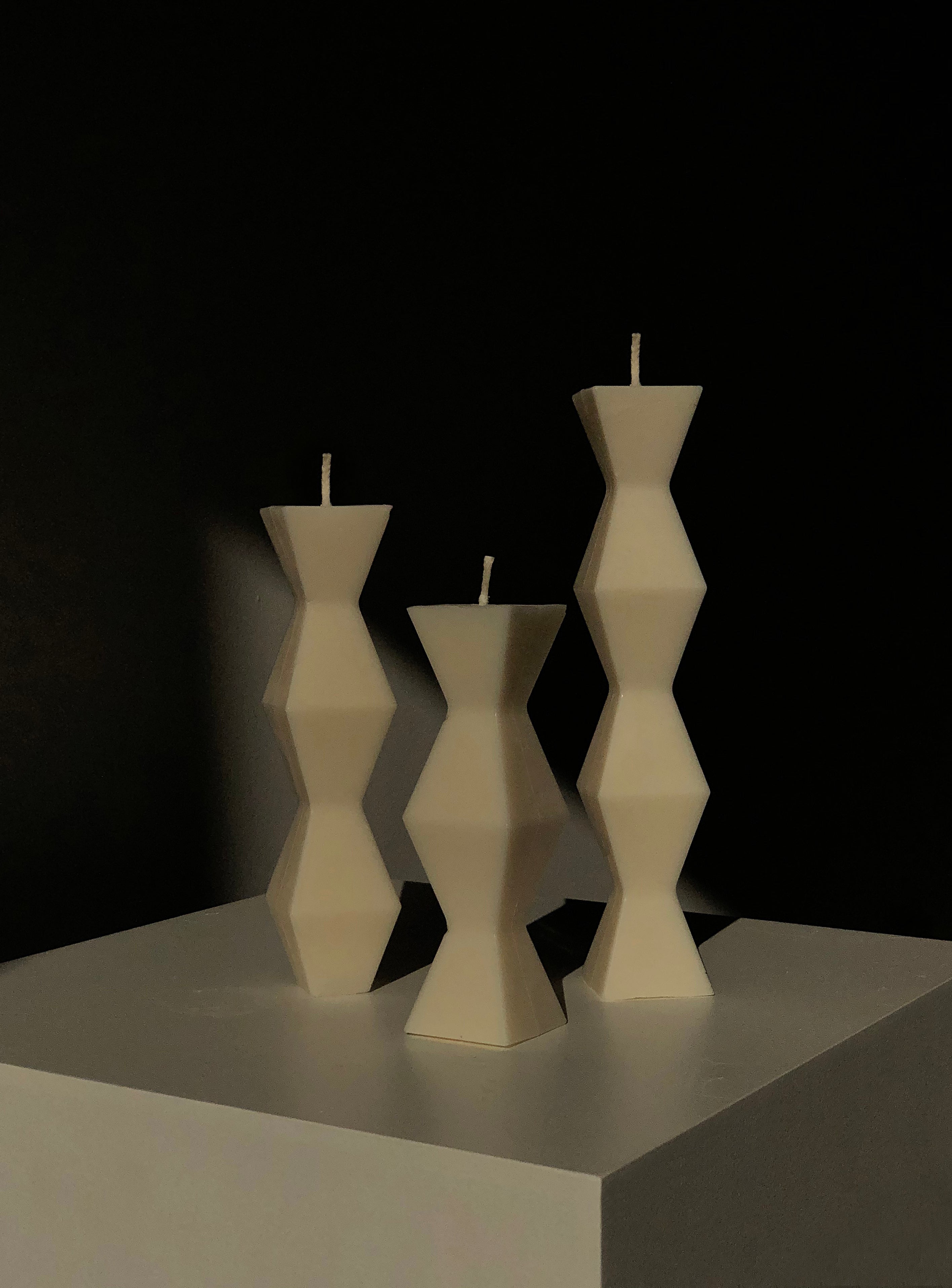 ENDLESS COLUMN | HANDMADE SOY WAX CANDLE
