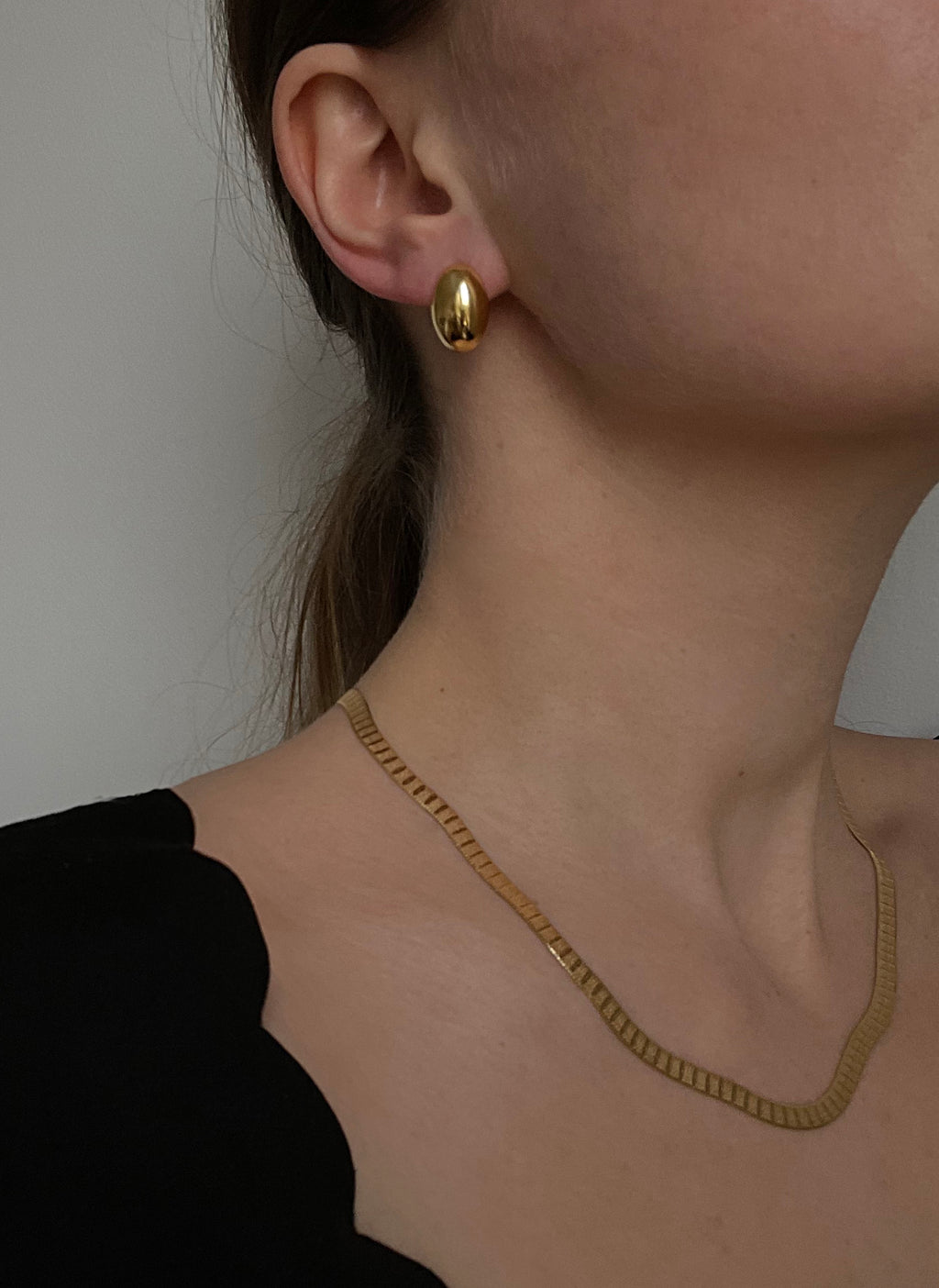 OVAL EARRINGS