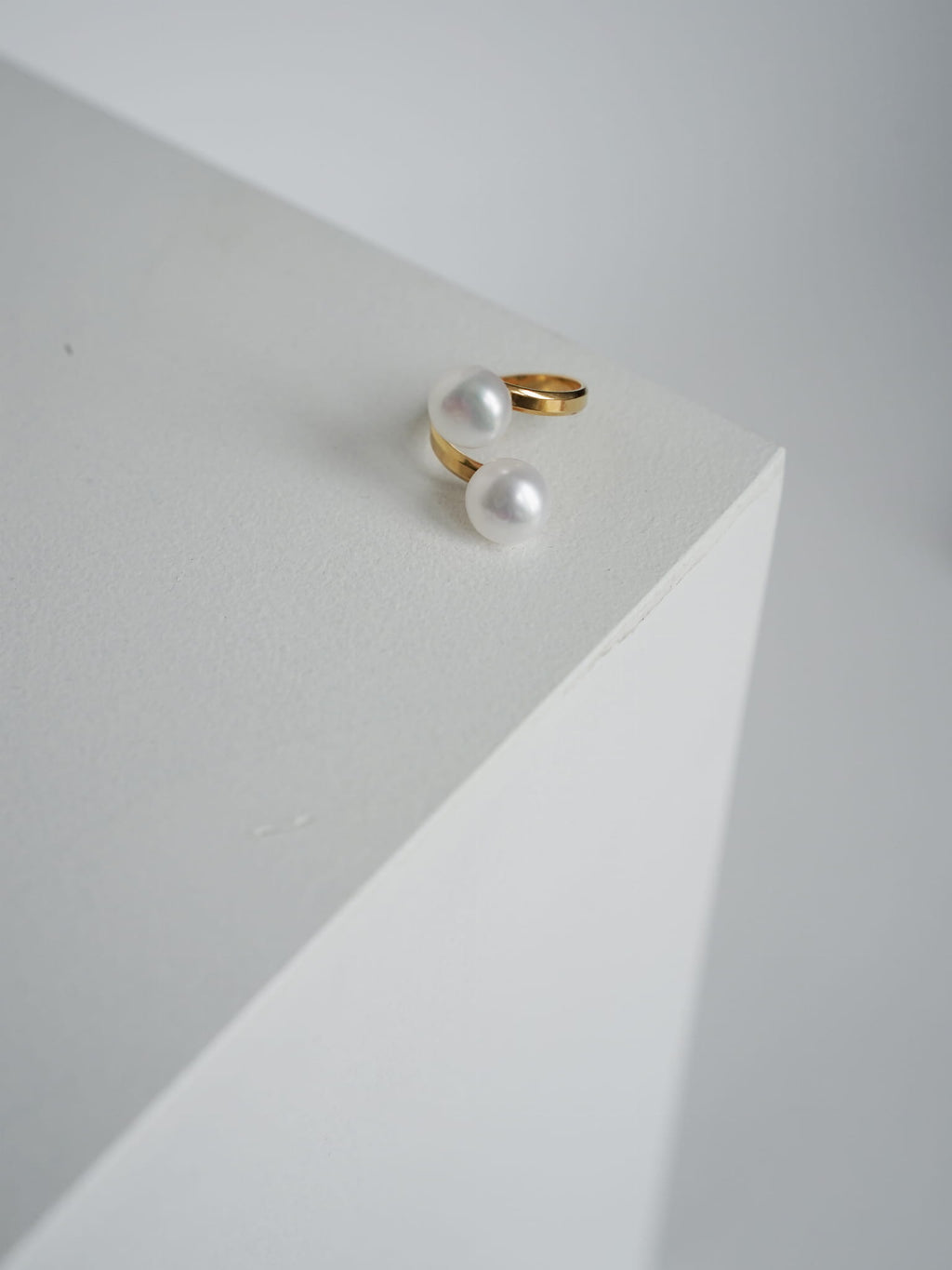 DOUBLE PEARL RING