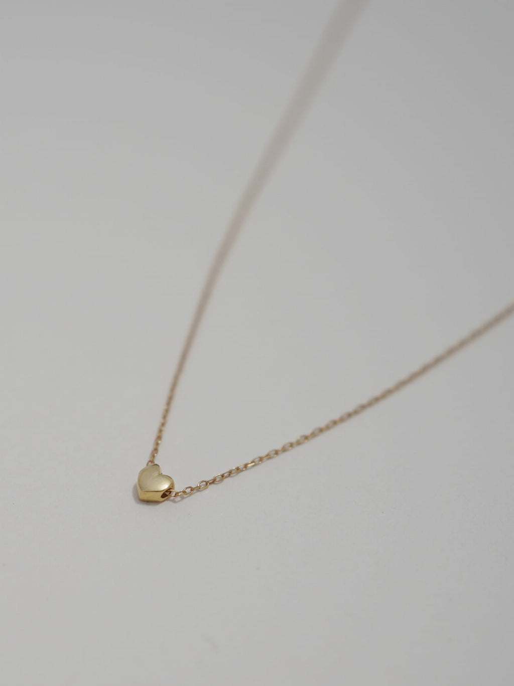 TINY HEART NECKLACE