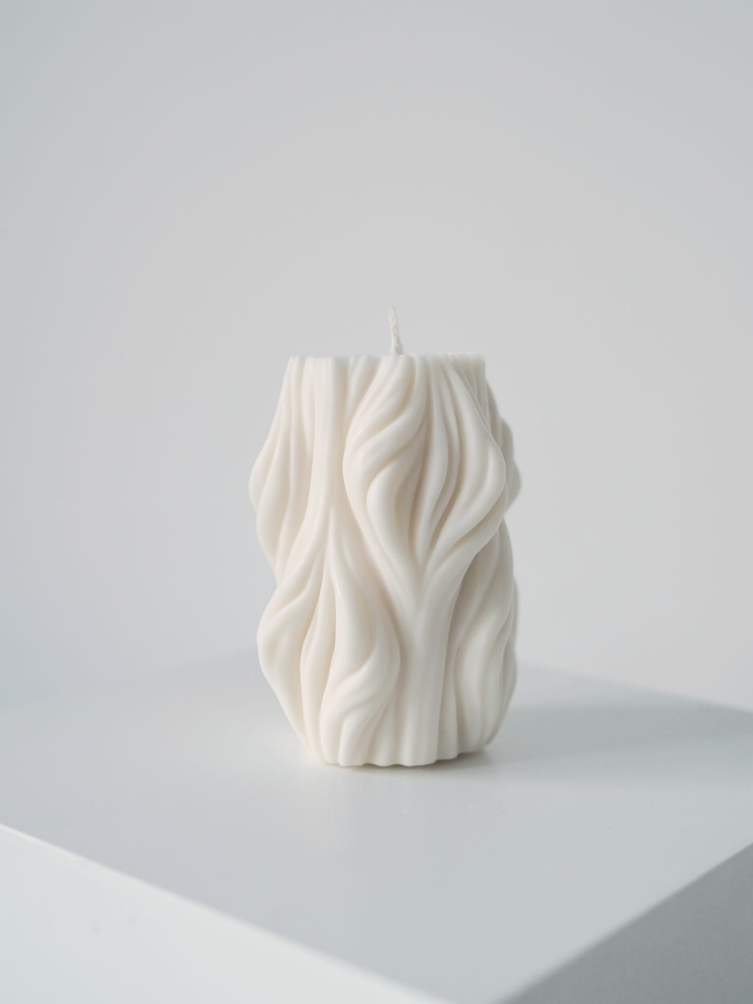 WAVY CANDLE