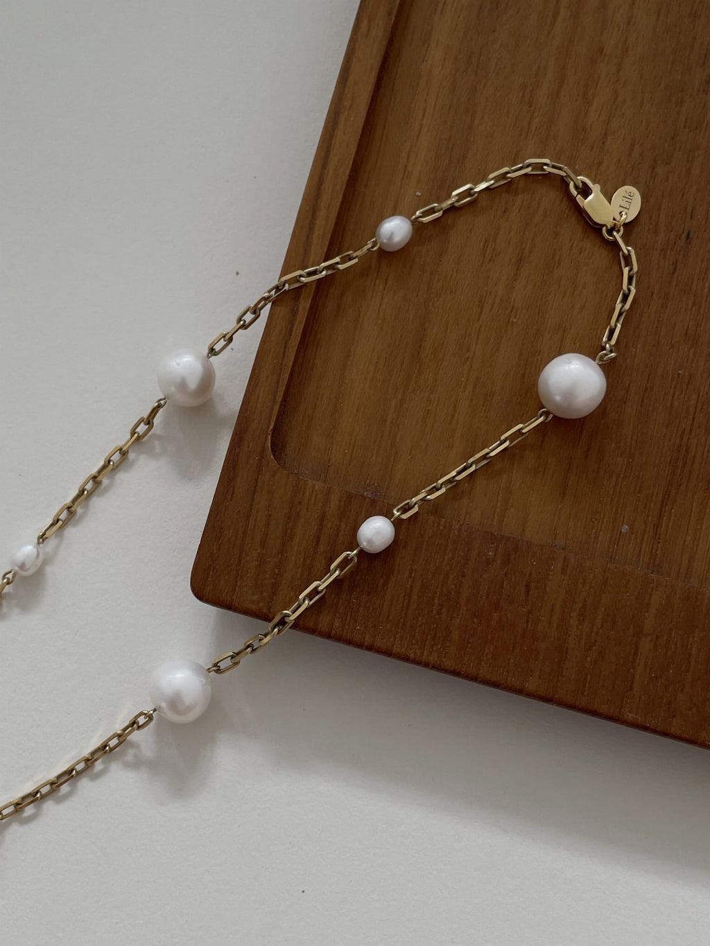 PEARL NECKLACE LIANA