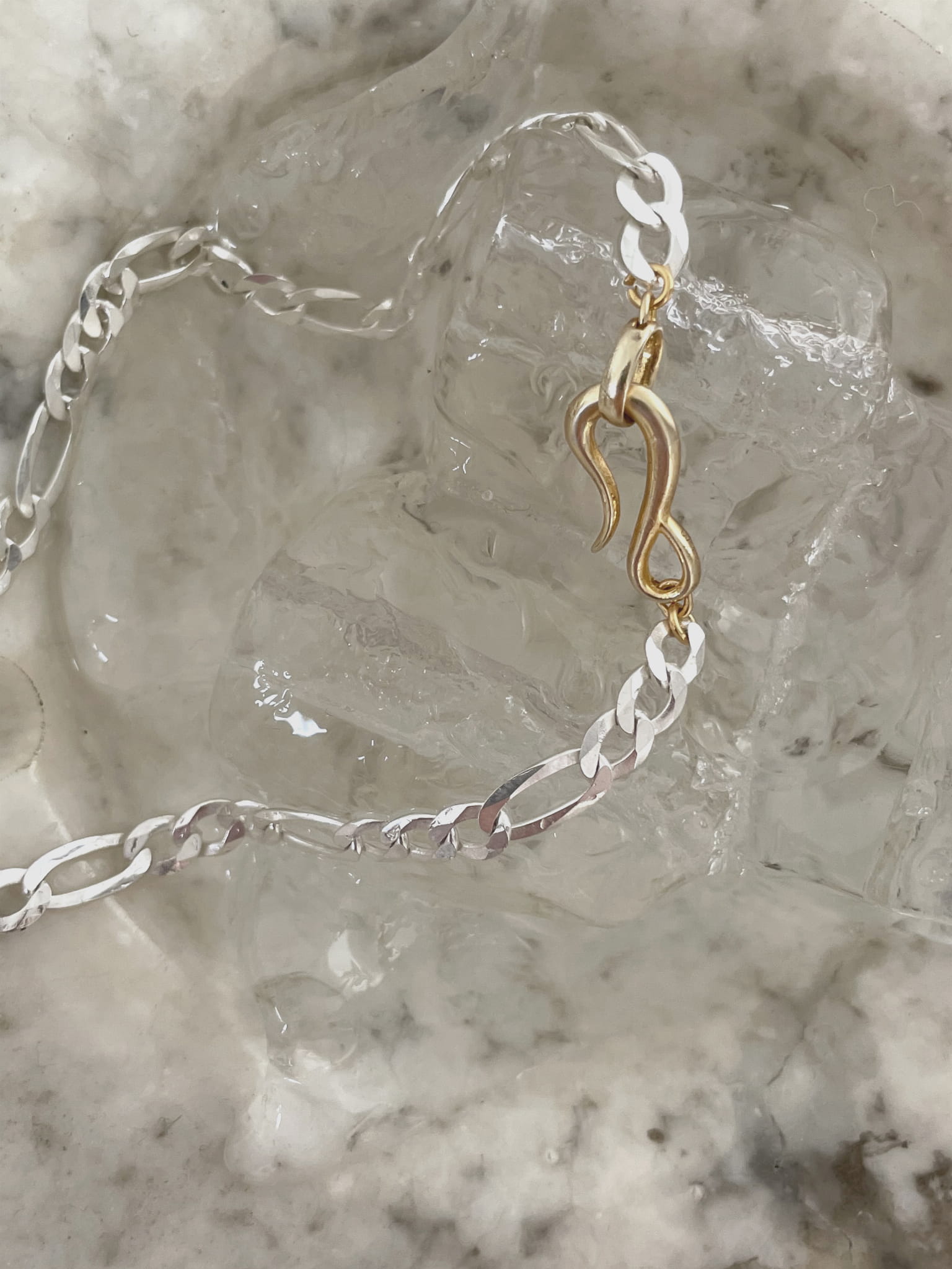 ARYA CHAIN NECKLACE