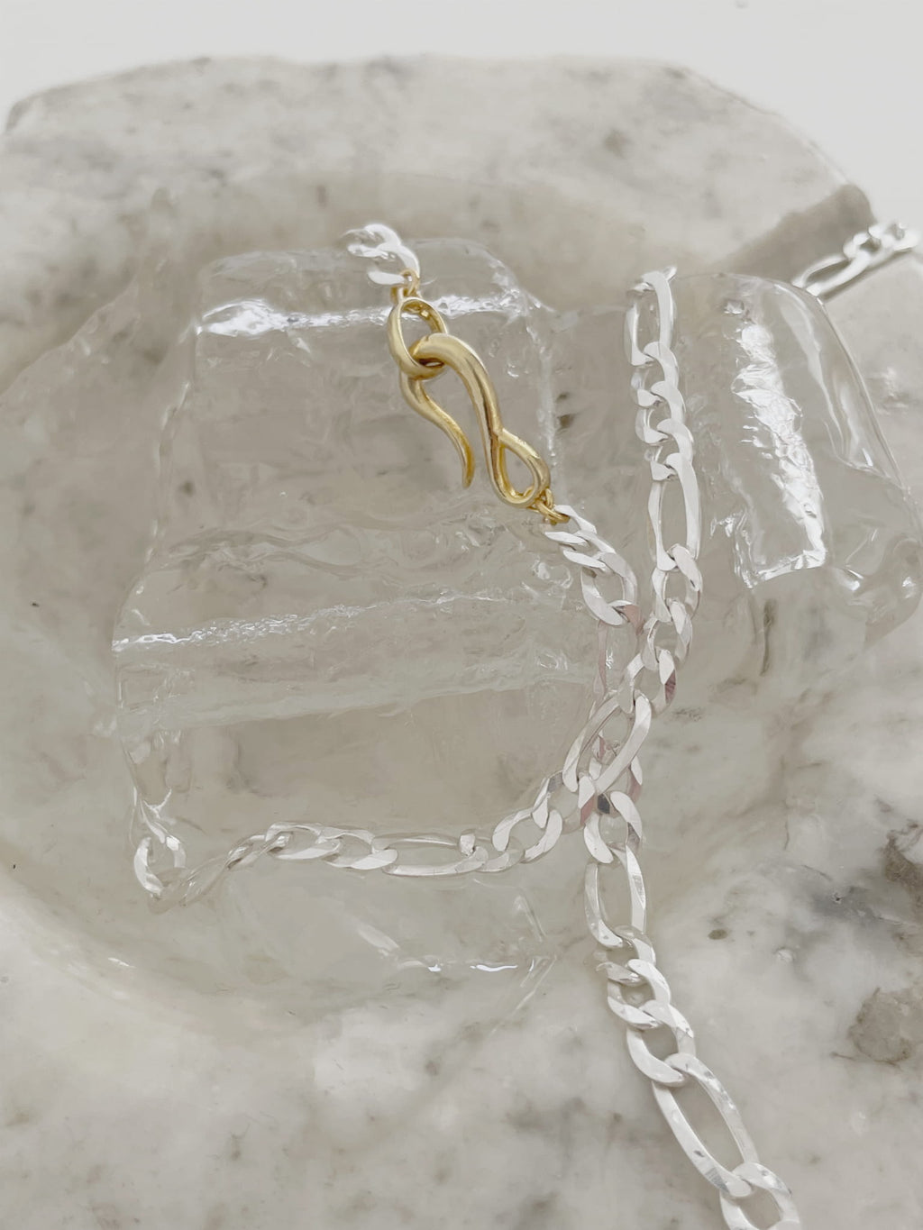ARYA CHAIN NECKLACE