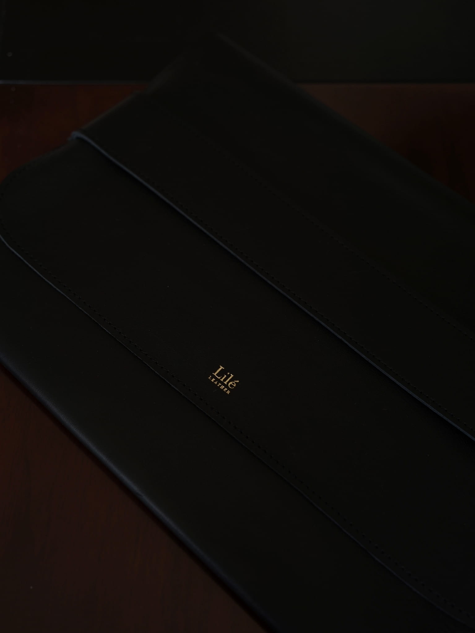 ETUI SKÓRZANE / LAPTOP SLEEVE