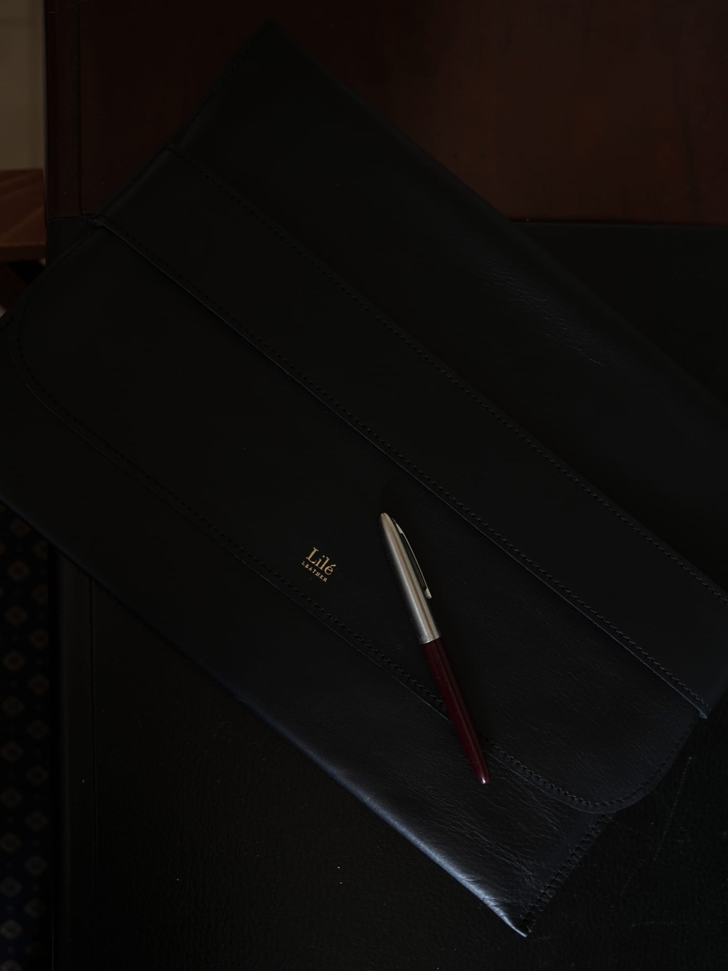 ETUI SKÓRZANE / LAPTOP SLEEVE