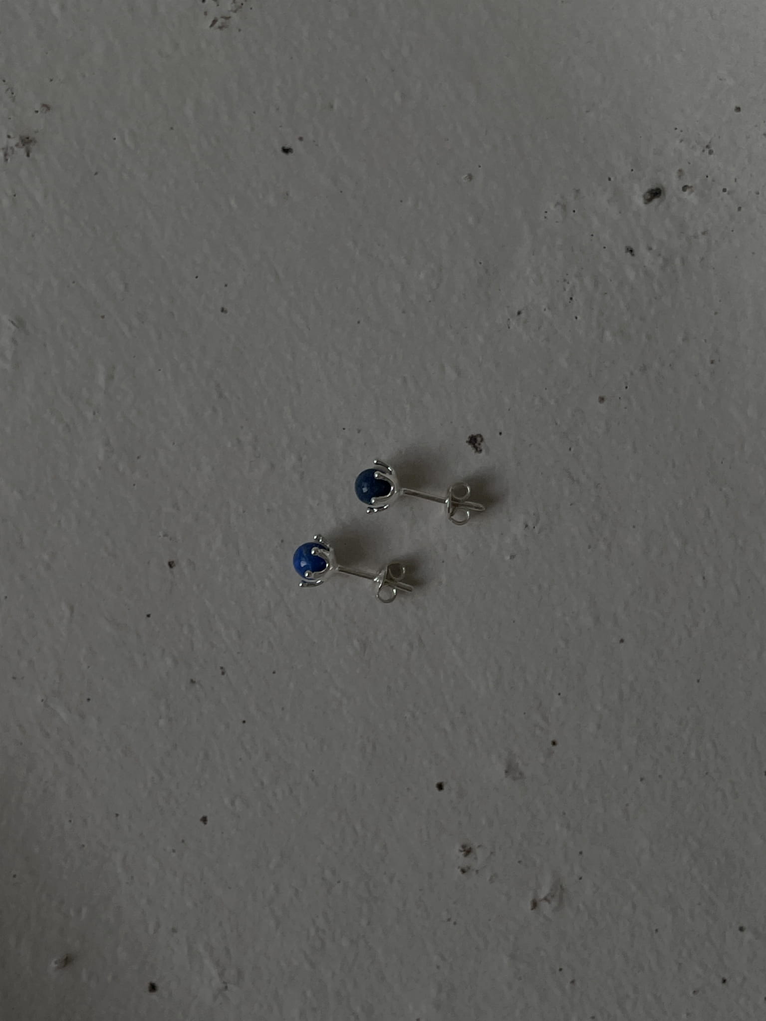 SUSIE LASURIIT STUD EARRINGS