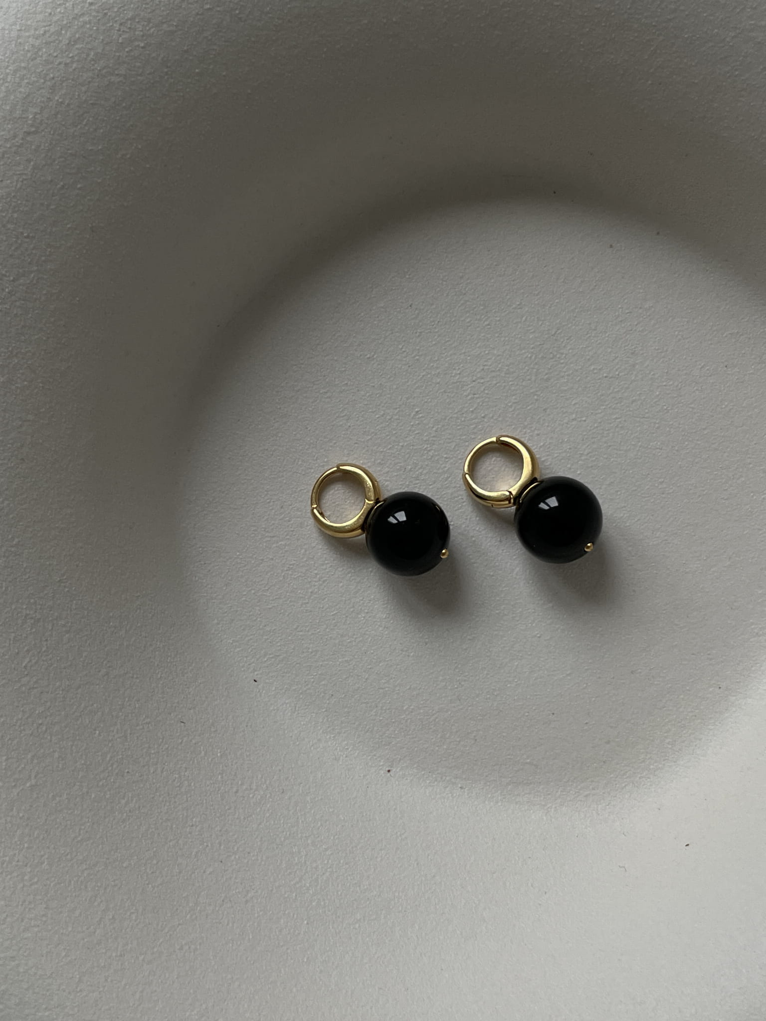 KOLCZYKI CLOE ONYX