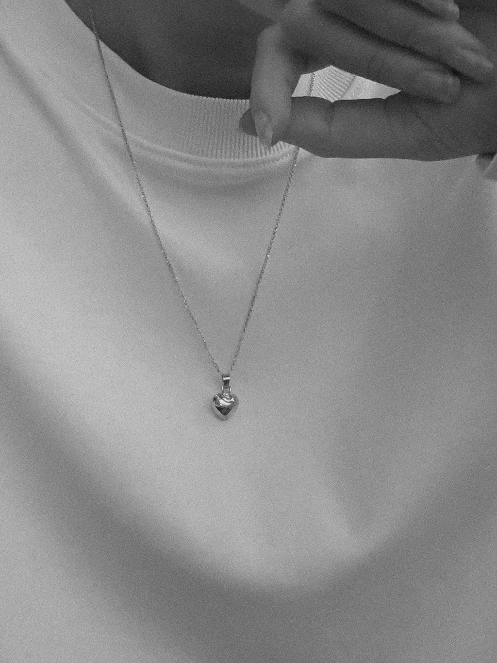 HEART NECKLACE
