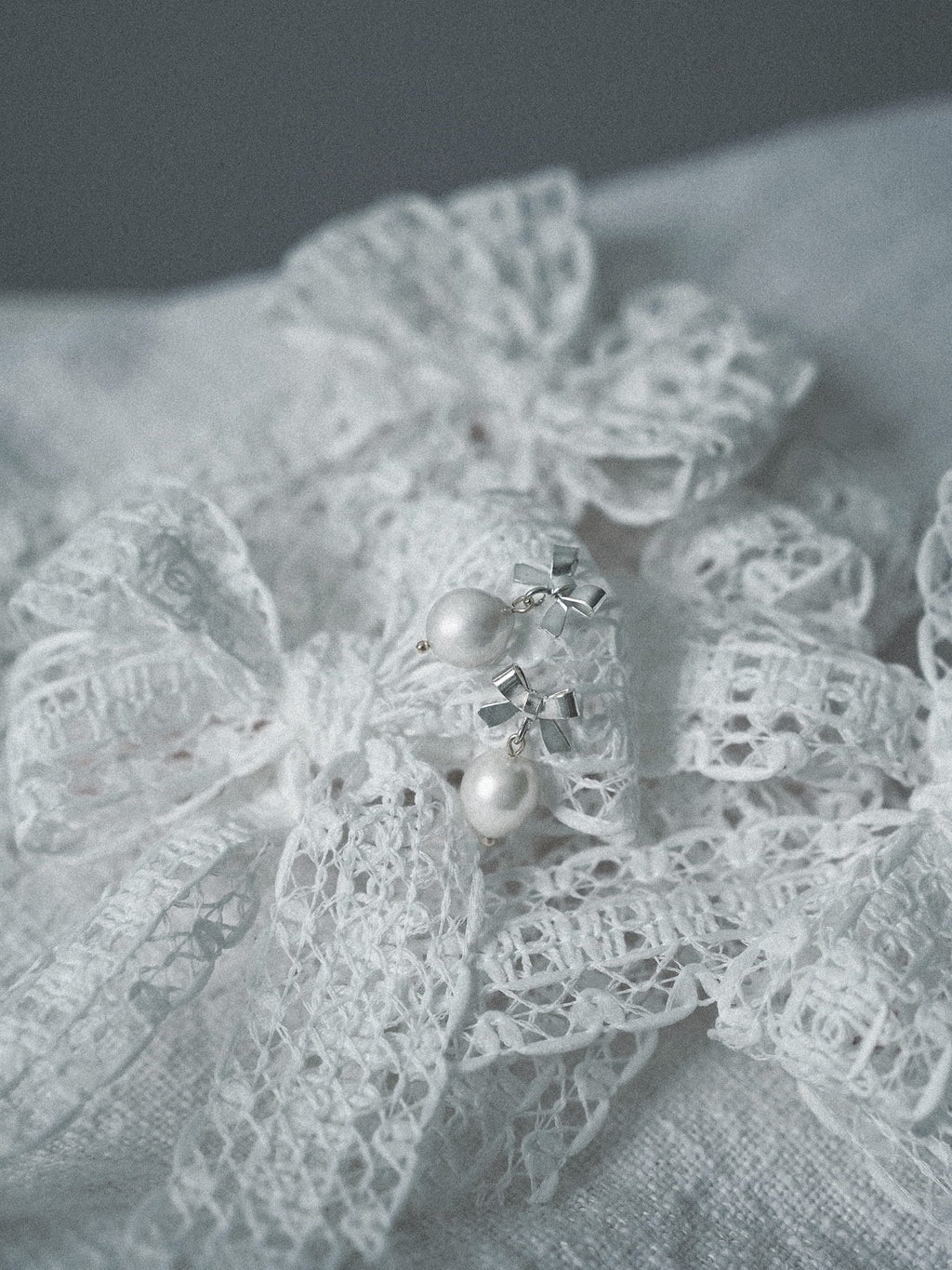 KOLCZYKI PERŁOWE BOW PEARL