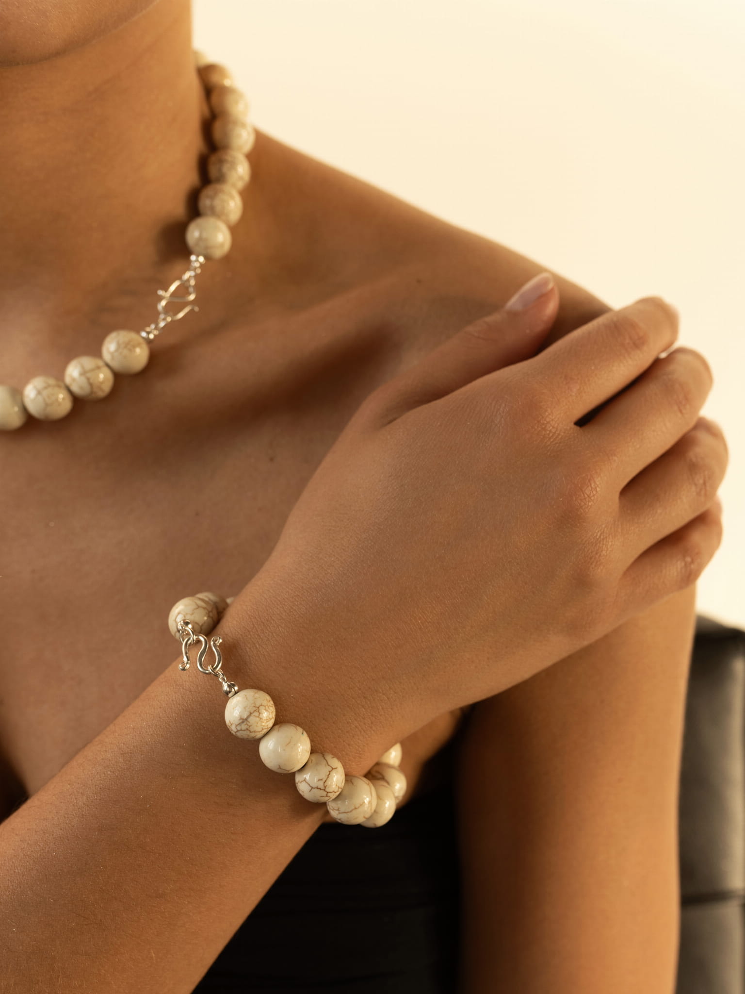 BRANSOLETKA HOWLIT BRACELET