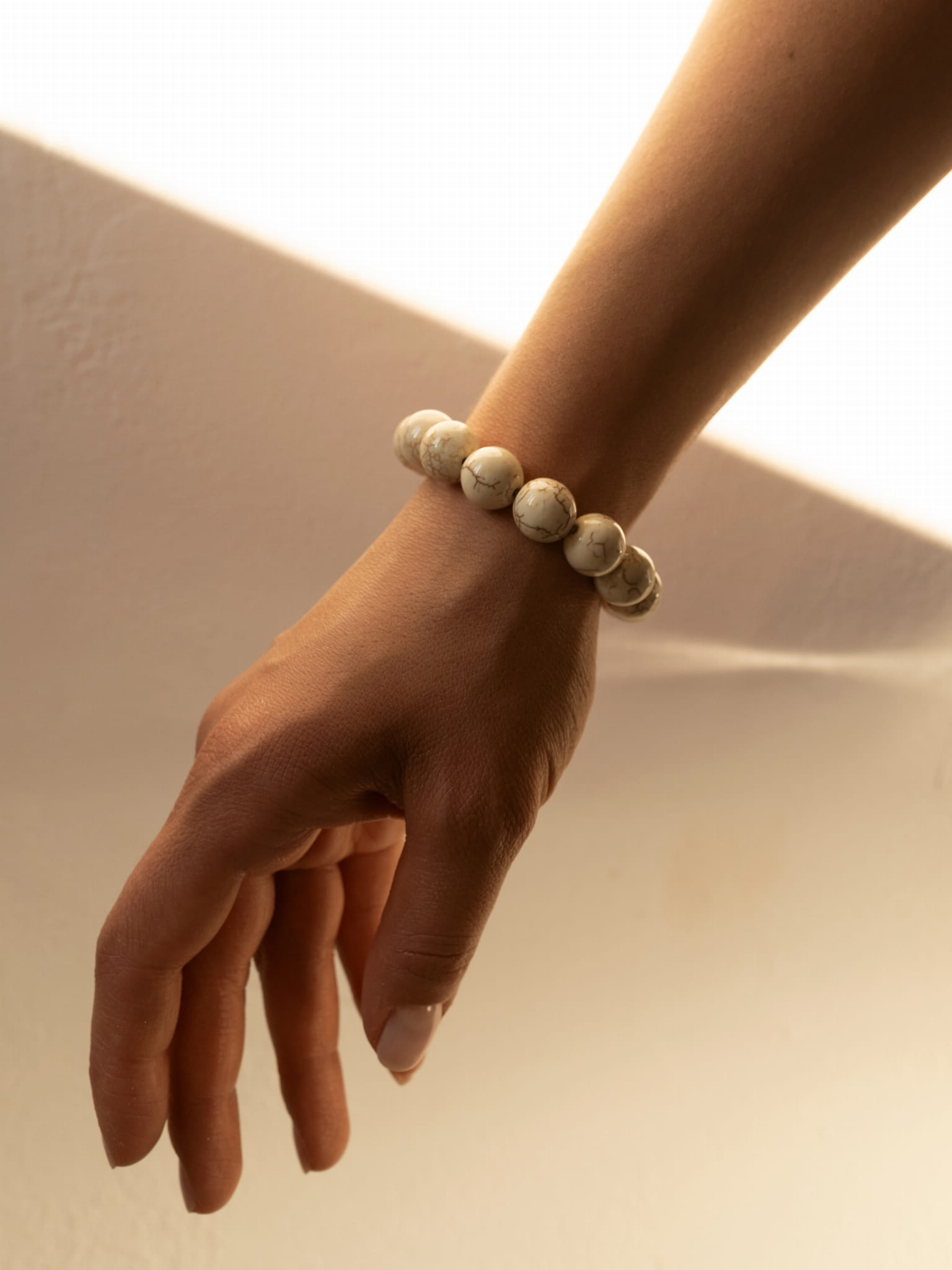 BRANSOLETKA HOWLIT BRACELET