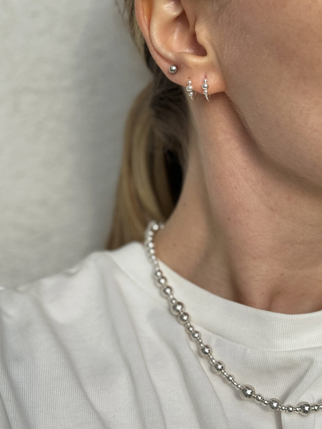 CELESTINA HOOPS EARRINGS