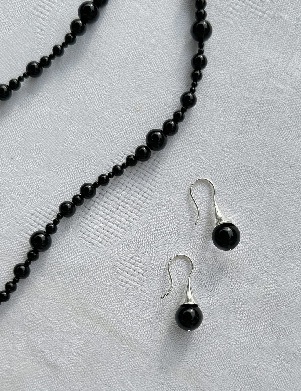 GRACE ONYX EARRINGS