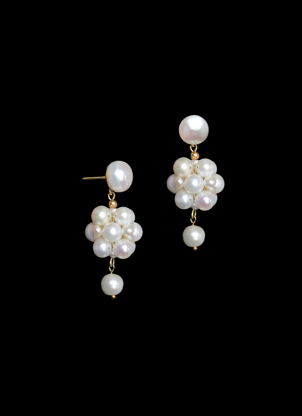 BUNCH PEARL EARRINGS