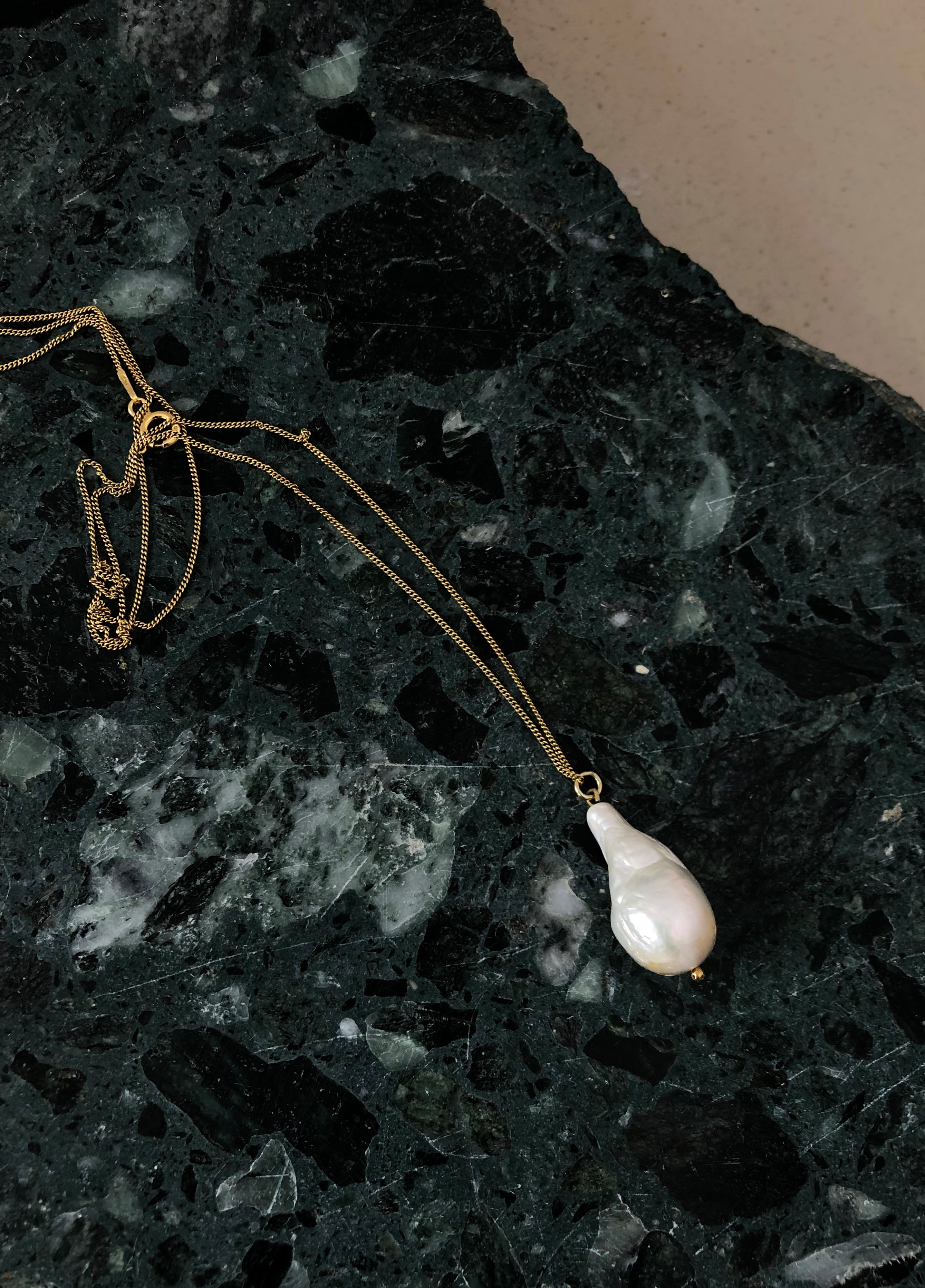 NASZYJNIK PERŁOWY BAROQUE PEARL