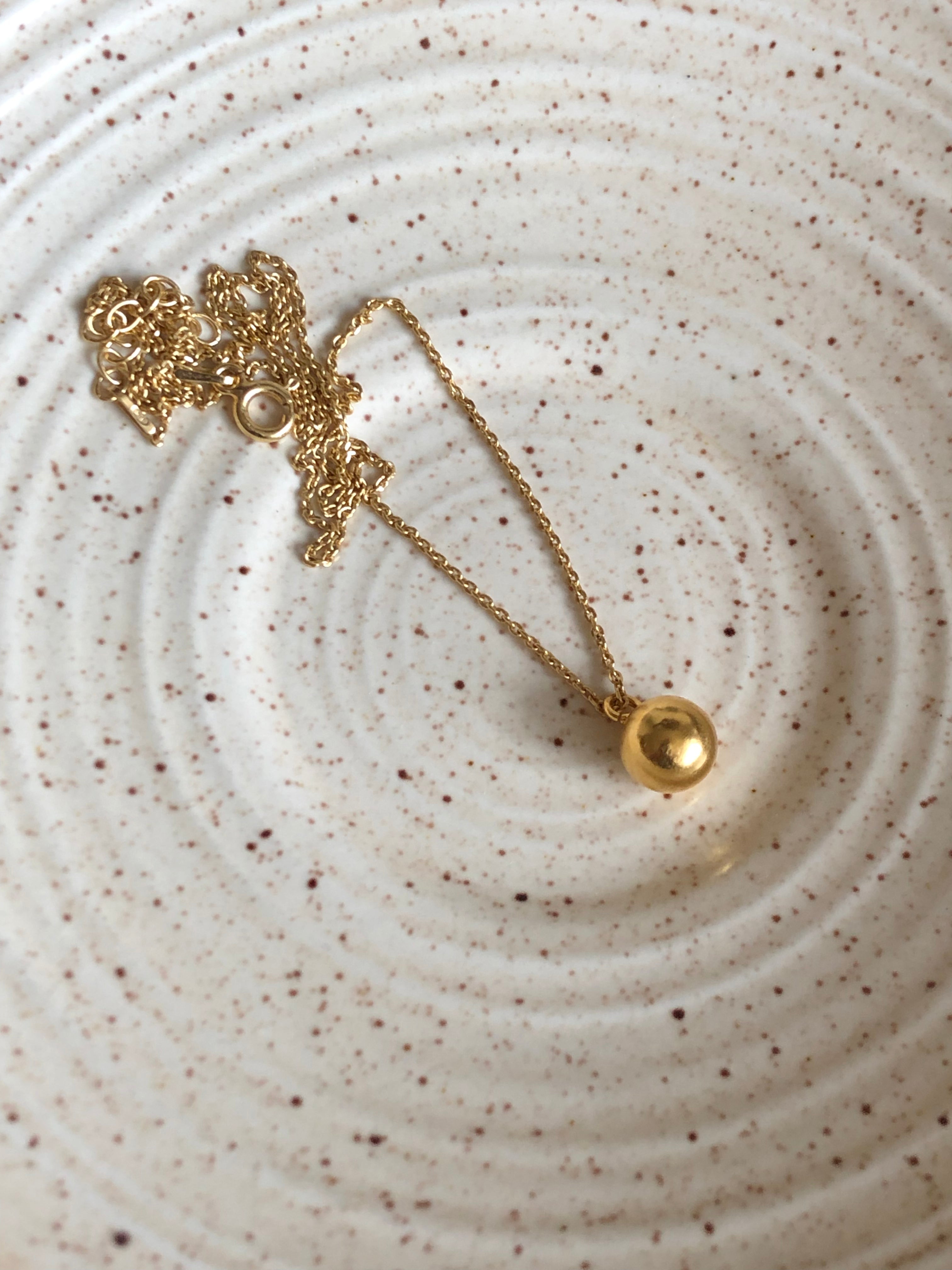 ELIS NECKLACE
