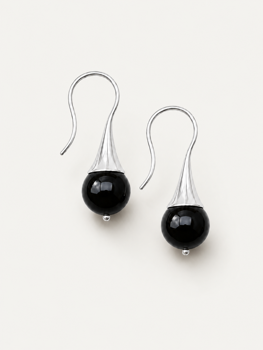 GRACE ONYX EARRINGS