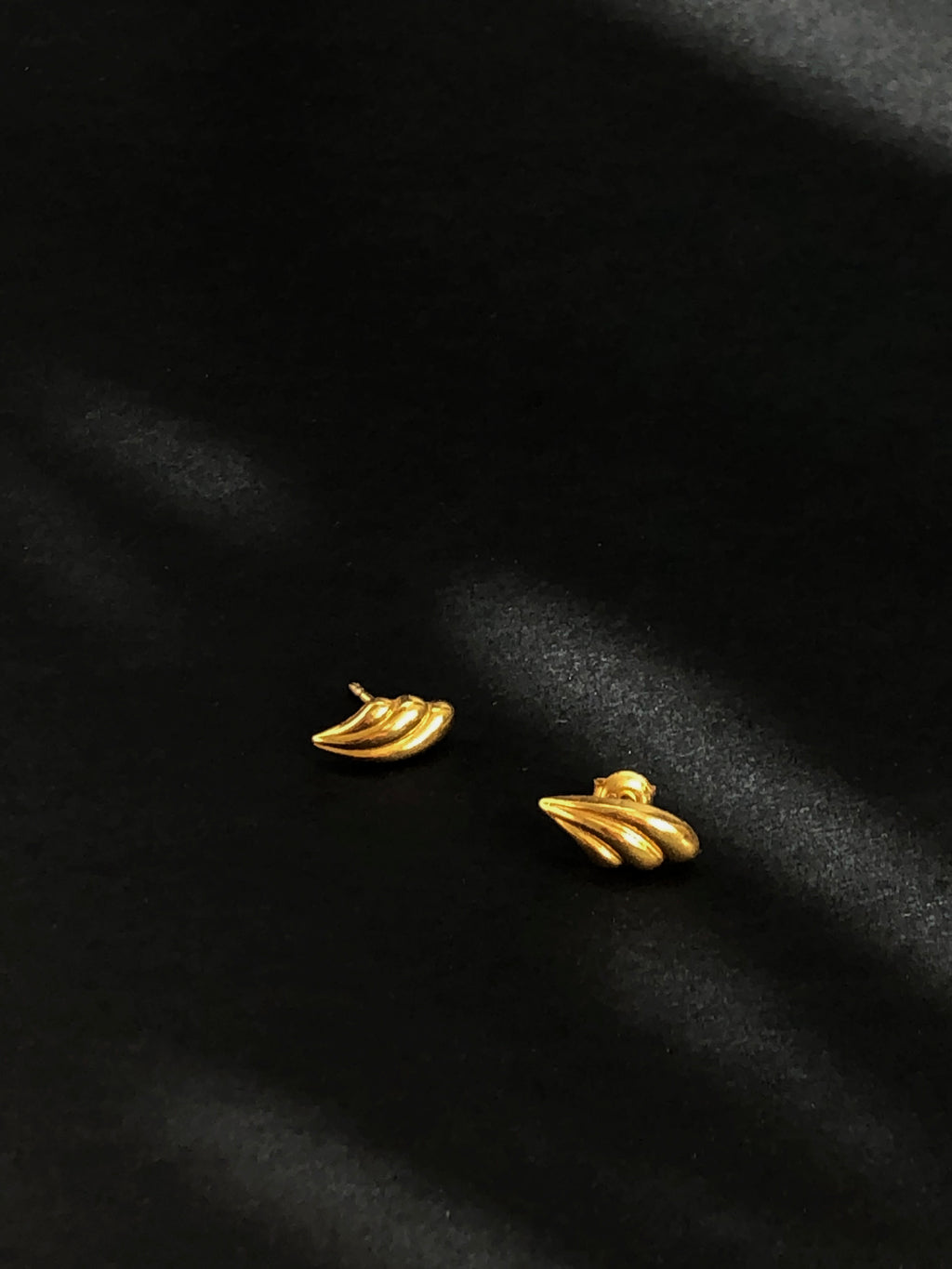 SHELLY EARRINGS