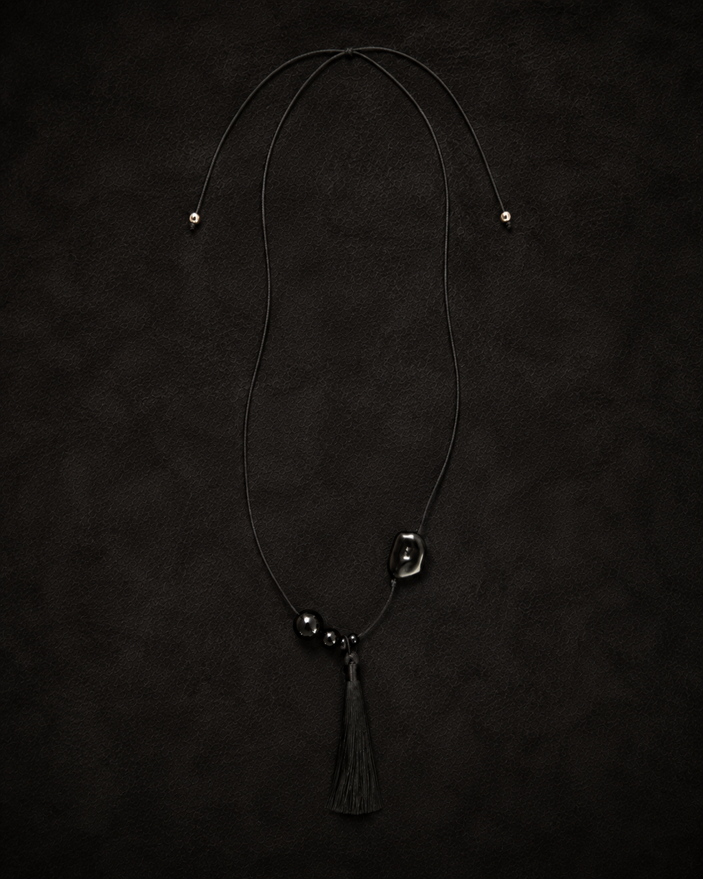 NASZYJNIK SIMONE TASSEL | BAWEŁNA ONYX