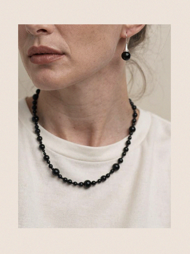 LUSIE ONYX BALL NECKLACE