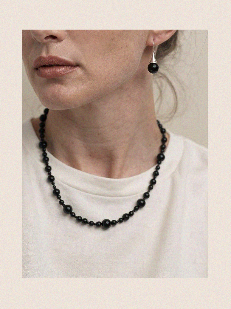 GRACE ONYX EARRINGS